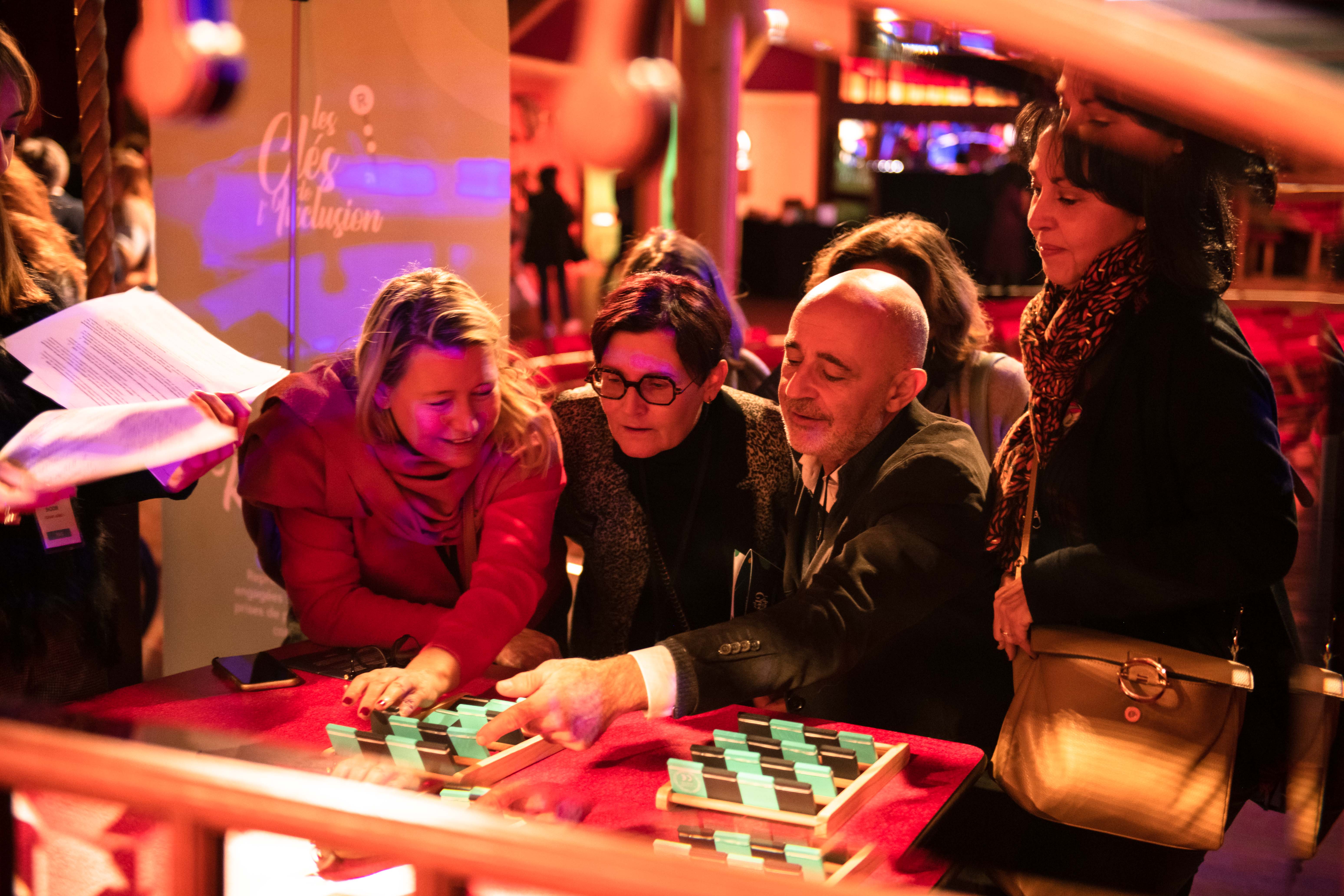 Des participants pendant l'escape game